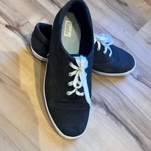Keds Black Canvas Sneakers with White Laces size 9